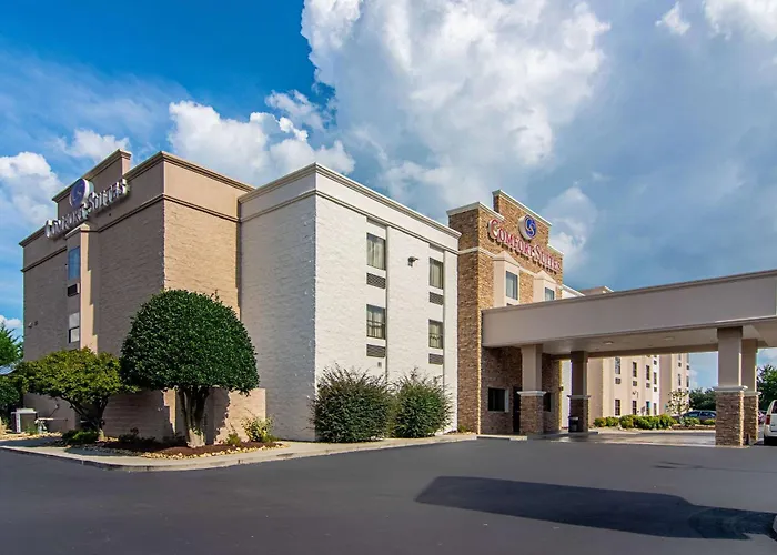 Comfort Suites Knoxville Airport