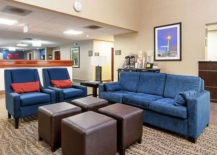 Comfort Suites Knoxville Airport